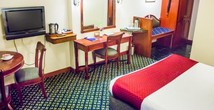 Hotel Nahar Nilgiris أوتي المظهر الخارجي الصورة