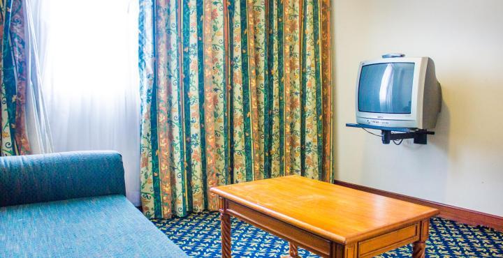 Hotel Nahar Nilgiris أوتي المظهر الخارجي الصورة