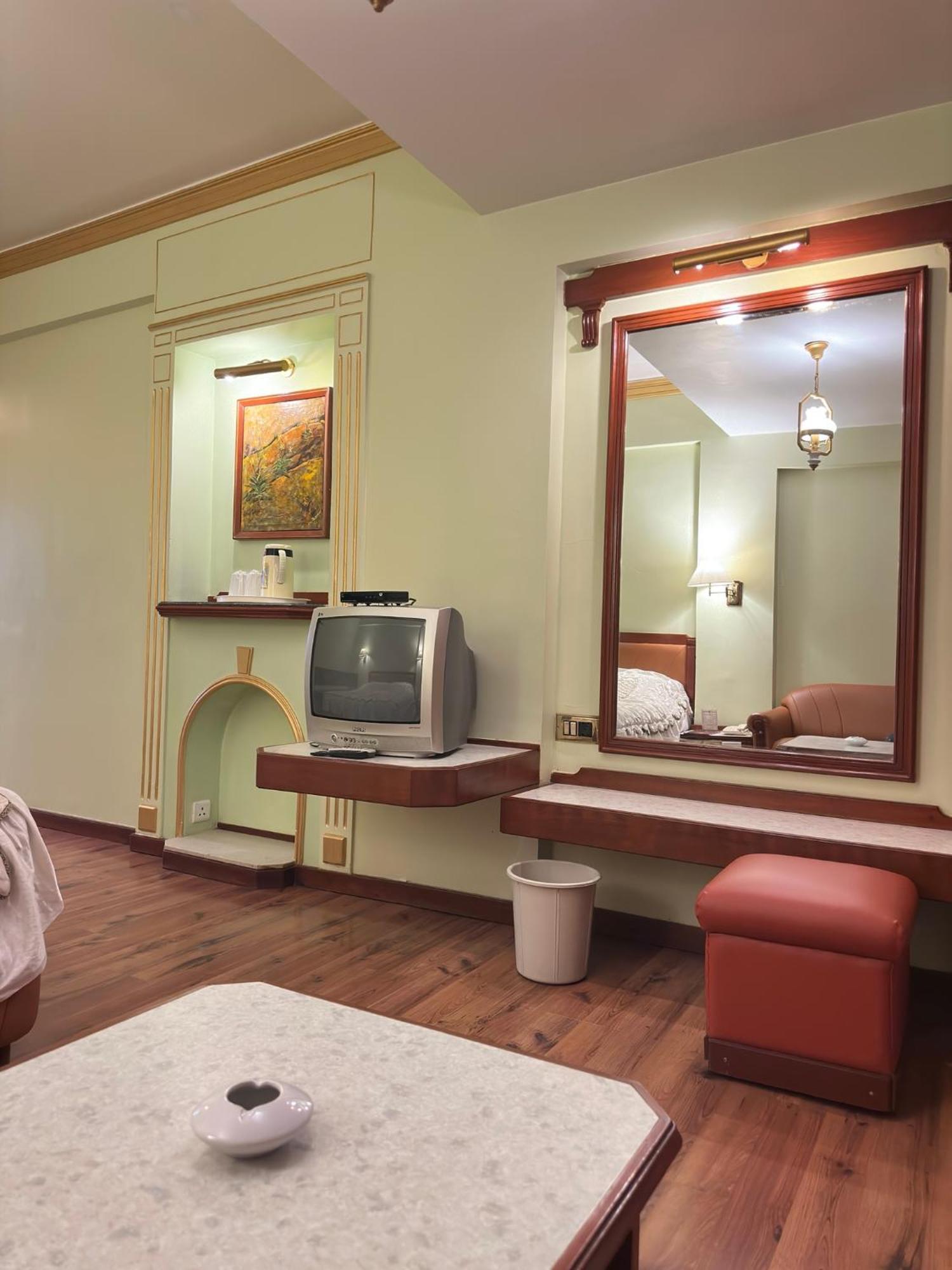 Hotel Nahar Nilgiris أوتي المظهر الخارجي الصورة